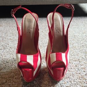 Shoe Dazzle Hillary Red and Cream Striped Platform Heels